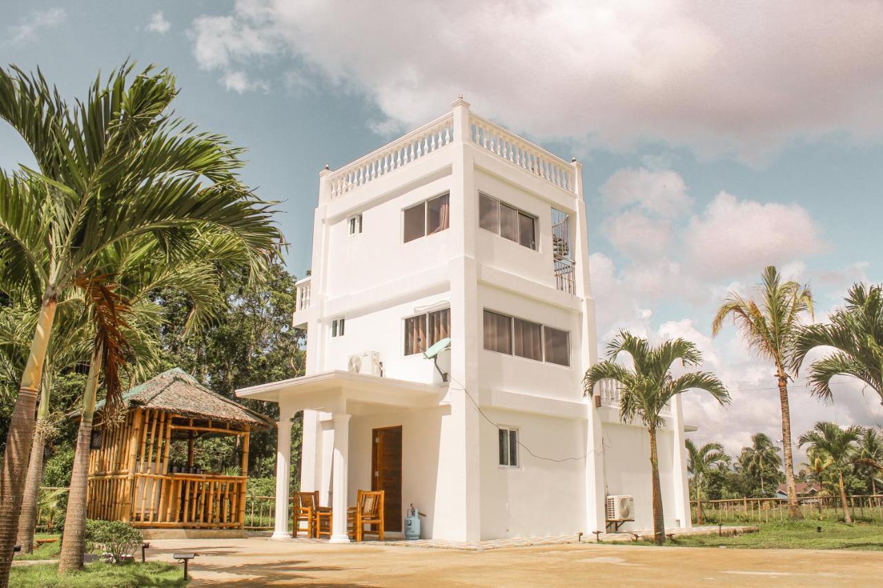 Bed and Breakfast Joe'S Castle Sagbayan Екстер'єр фото